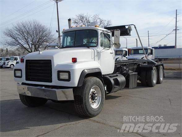 Mack RD600 Horgos rakodó teherautók