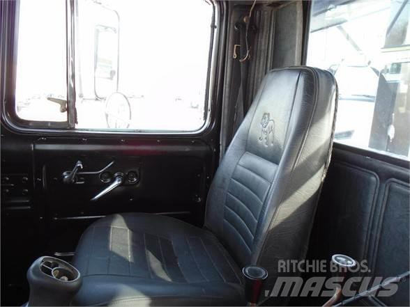 Mack RD600 Horgos rakodó teherautók