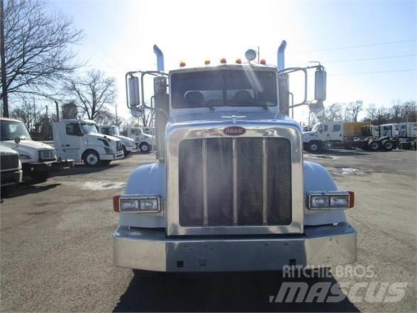 Peterbilt 365 Vákuum teherautok