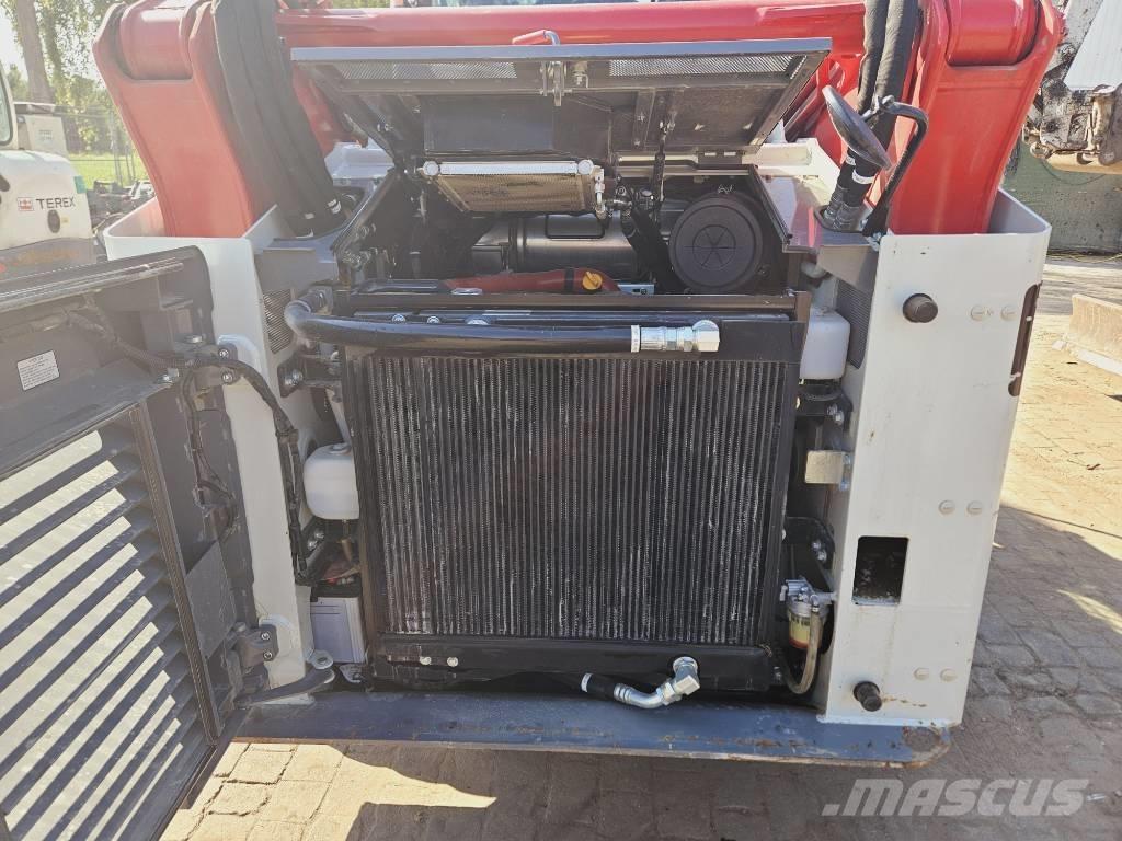 Takeuchi TL12 Lánctalpas homlokrakodók