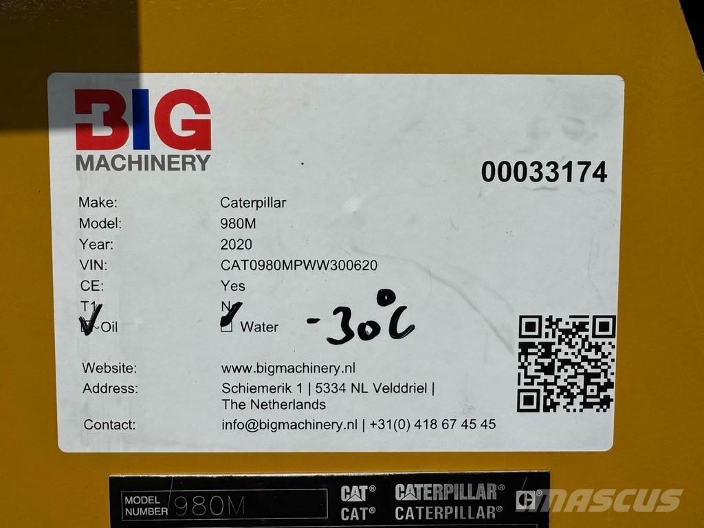 CAT 980M Gumikerekes homlokrakodók