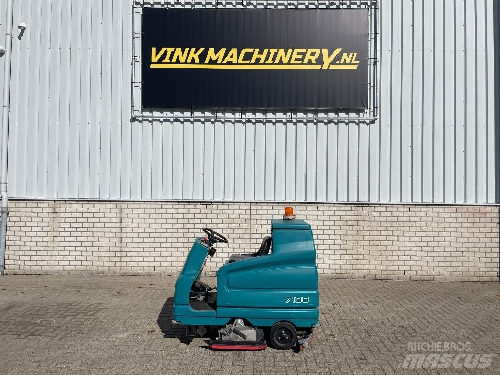 Tennant 7100 Úttakarító gépek