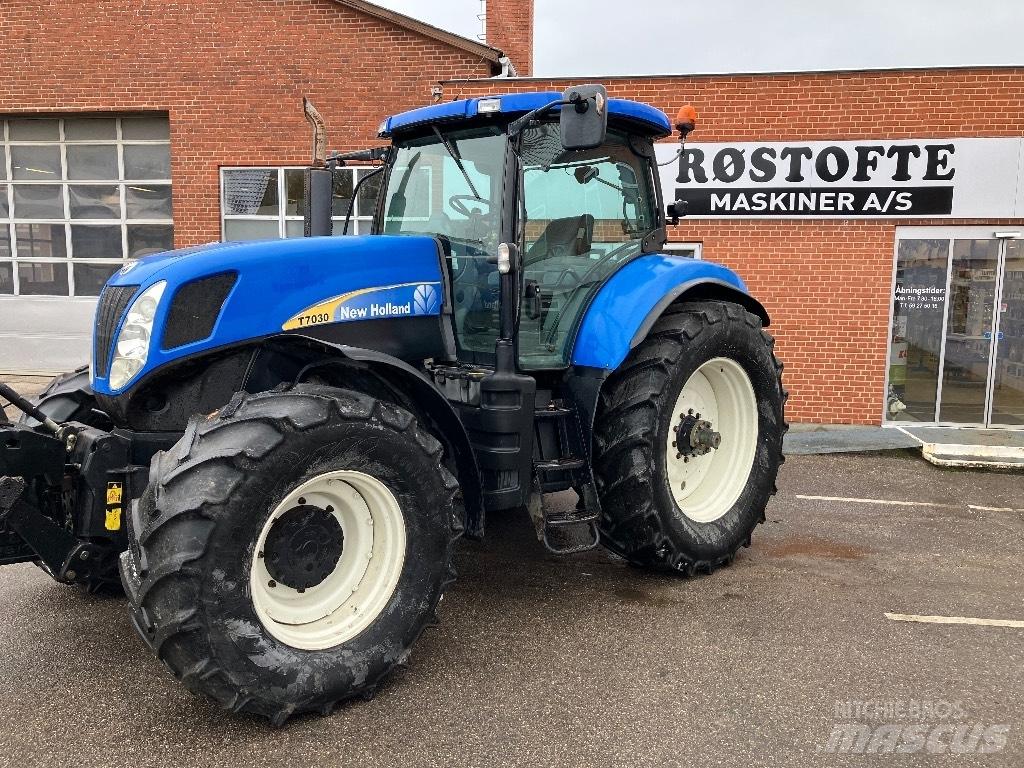 New Holland T 7030 Traktorok