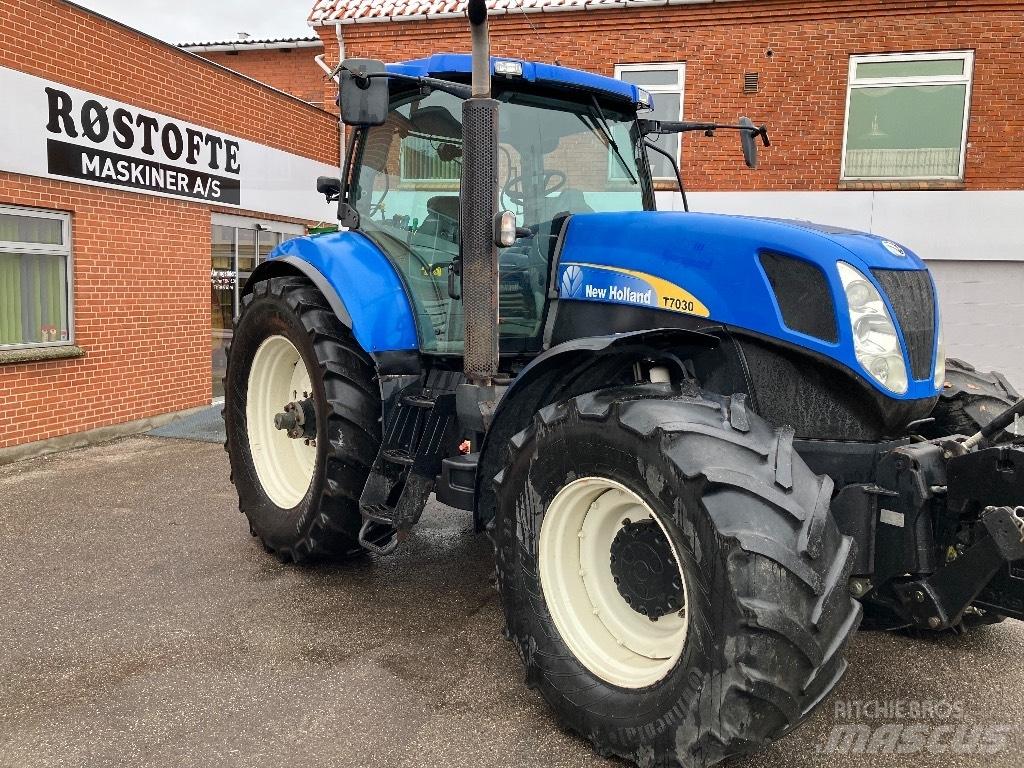 New Holland T 7030 Traktorok