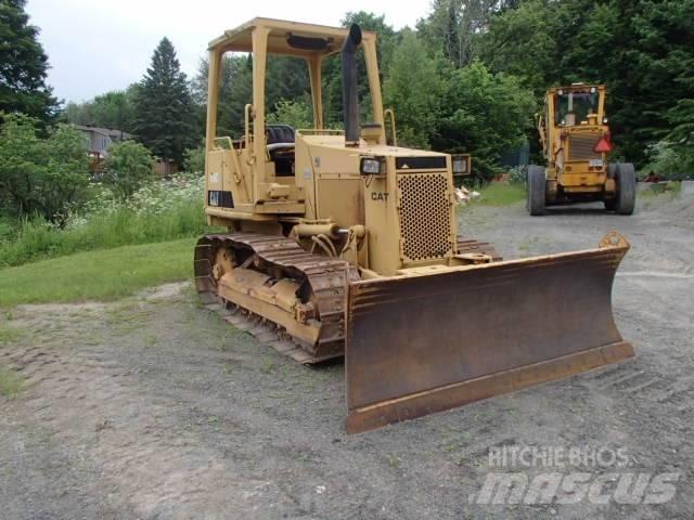 CAT D 3 C lánctalpas dózerek