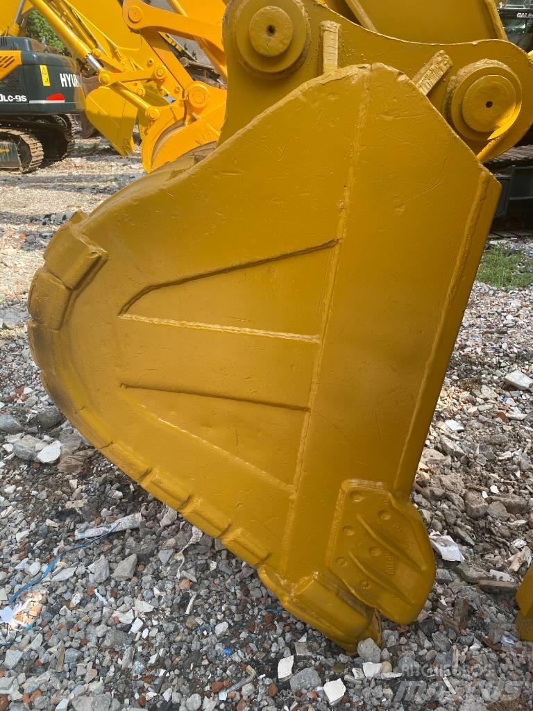CAT 320 C L Lánctalpas kotrók