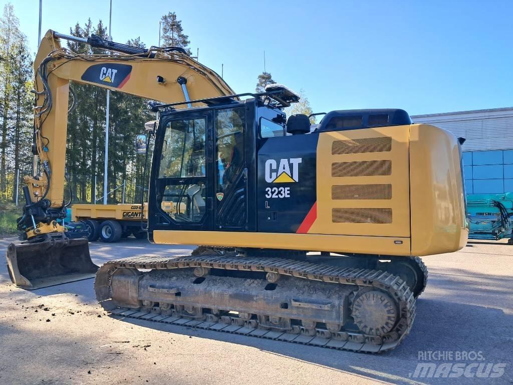 CAT 323 EL *MYYTY* Lánctalpas kotrók