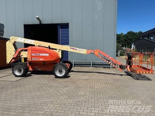 JLG 600 AJ Karos emelők