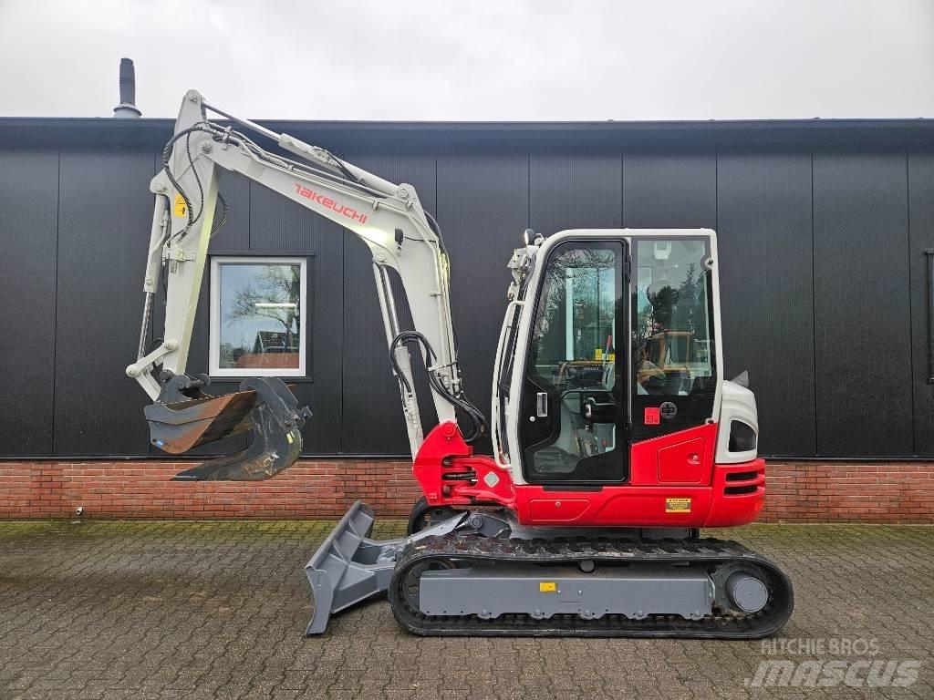 Takeuchi TB250-2 Hulladékkezelő gépek