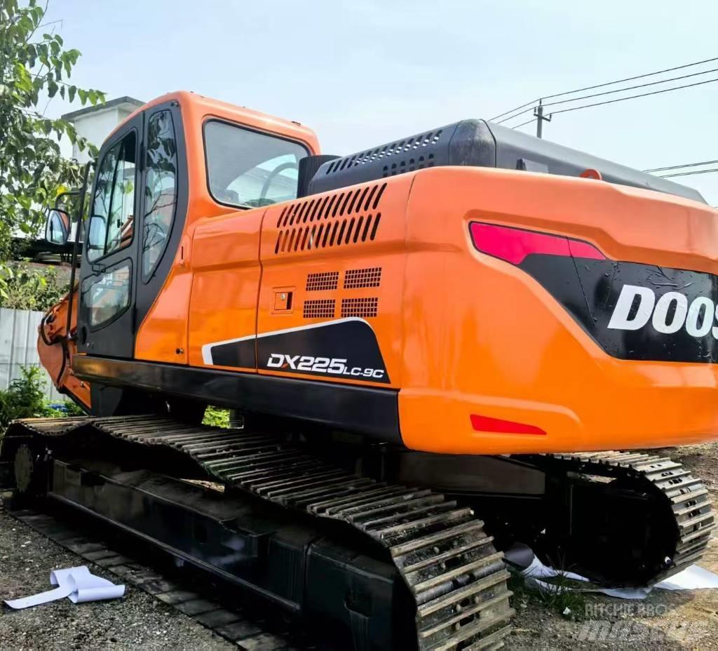 Doosan DX 225 LC Lánctalpas kotrók