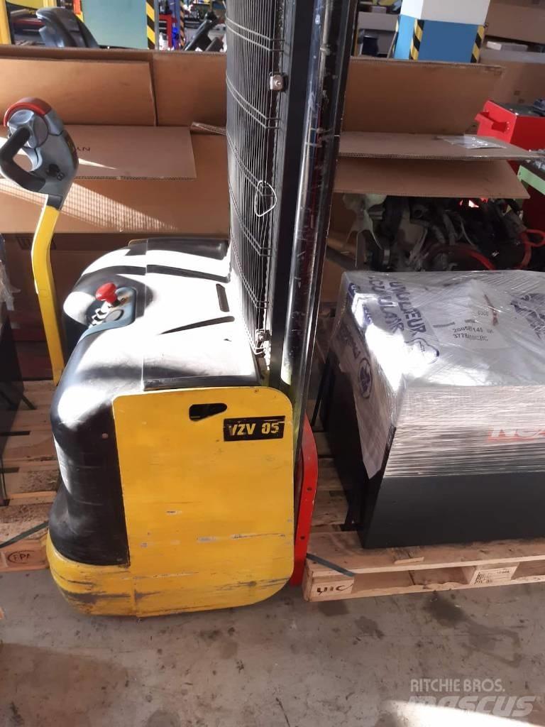 Hyster S 1.2 Gyalogkíséretű targonca