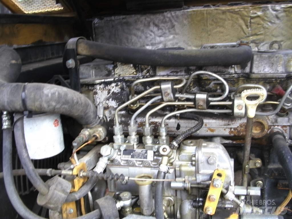CAT 305 D Mini kotrók < 7t