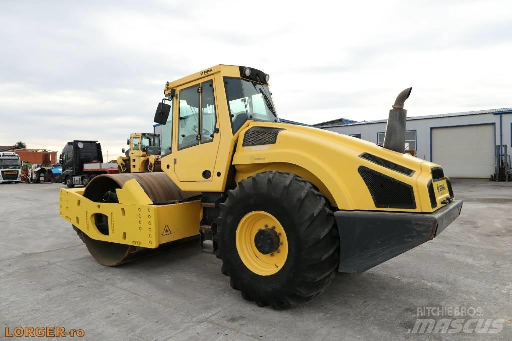 Bomag BW 216 D H-4 Egydobos hengerek
