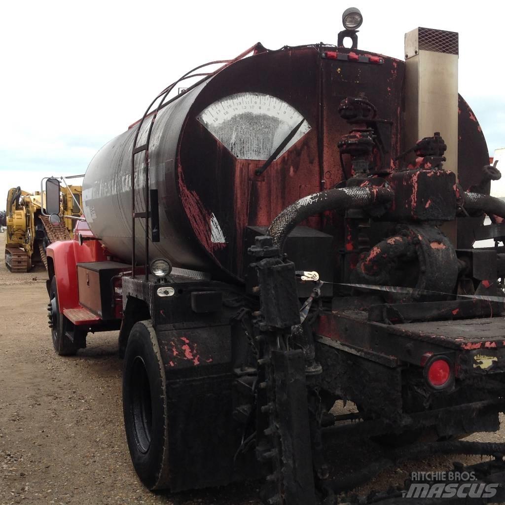 Ford F 700 Betonkeverők/Betonpumpák