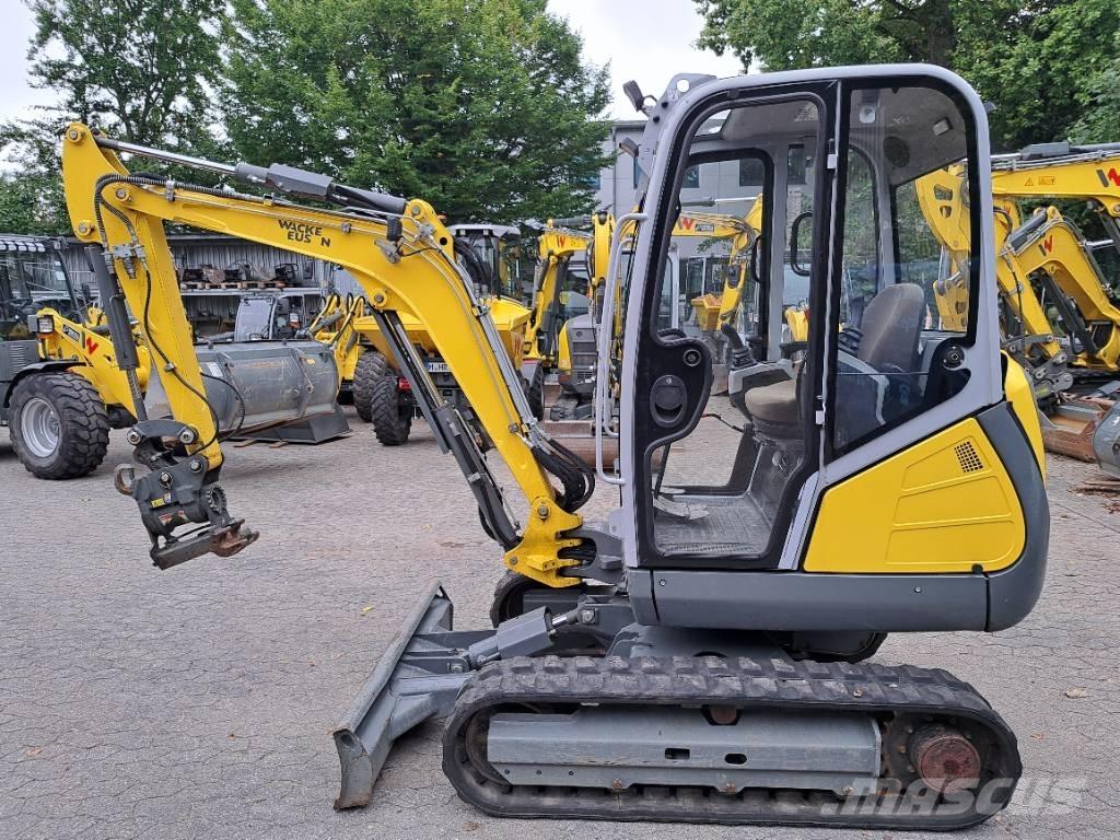 Wacker Neuson ET24 Lánctalpas kotrók