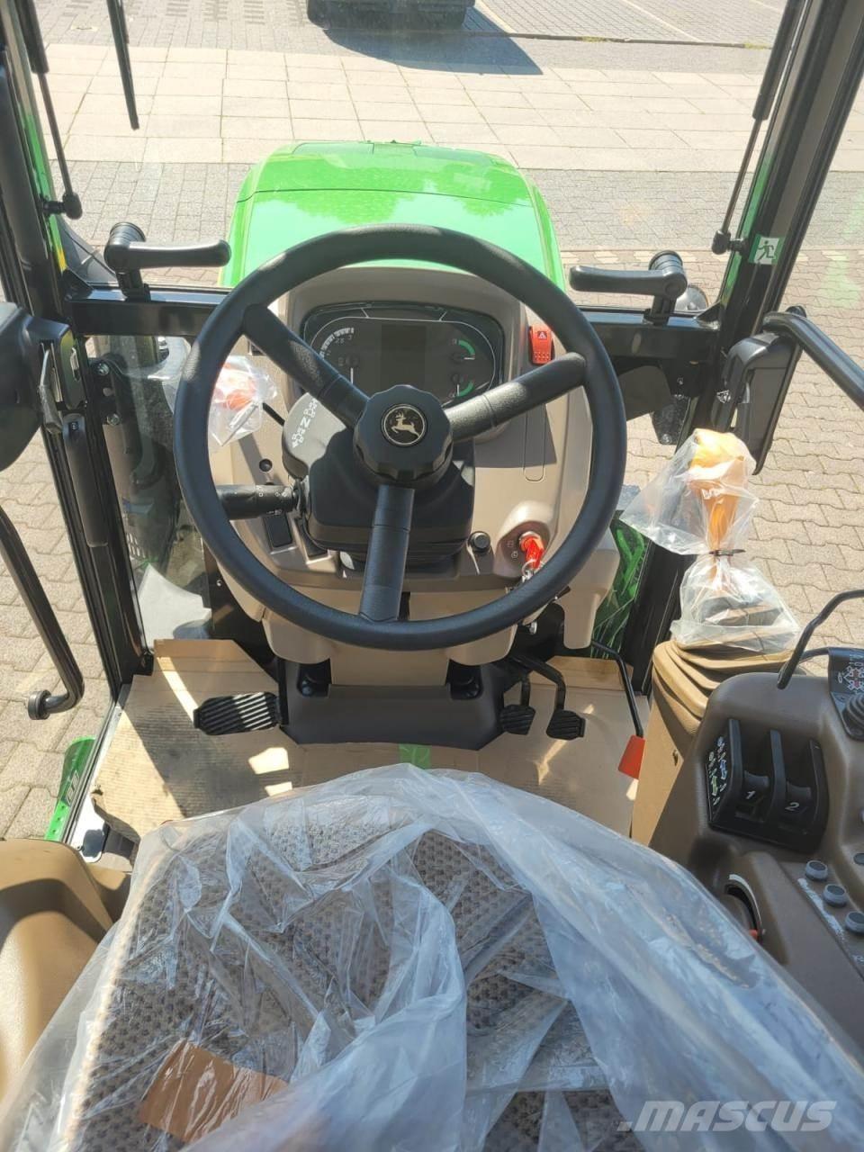 John Deere 5105GV Traktorok