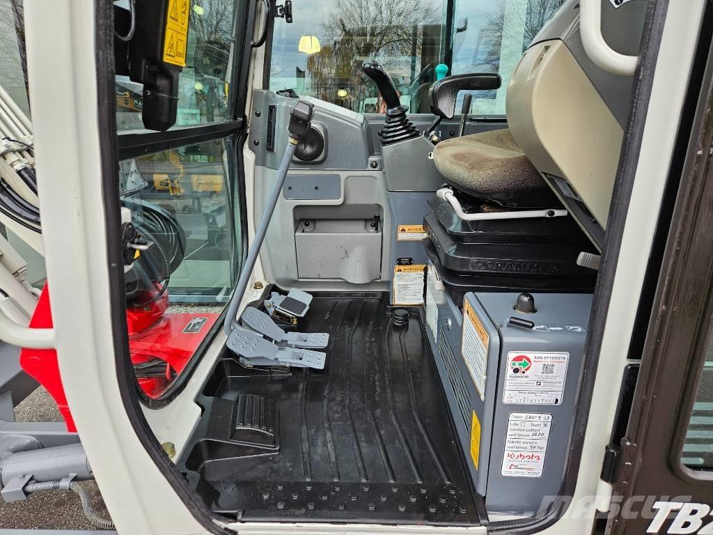 Takeuchi TB 235 Mini kotrók < 7t