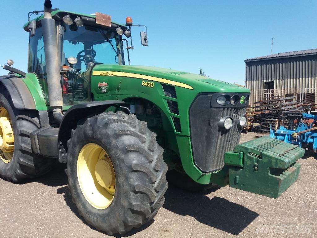 John Deere 8430 Traktorok