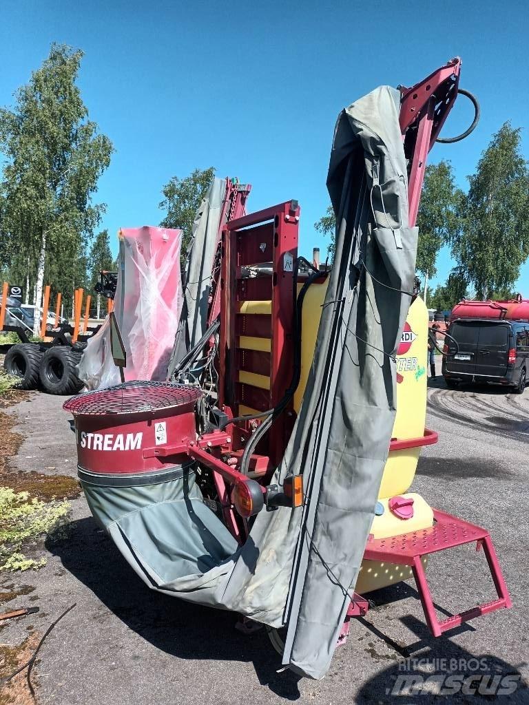 Hardi Master Twin Vontatott trágyaszórók
