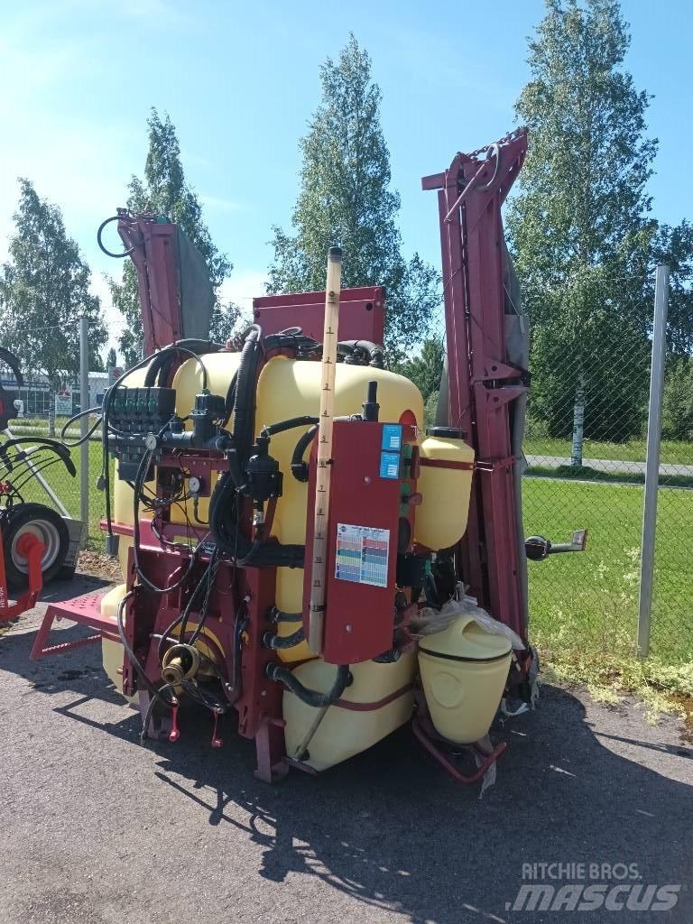Hardi Master Twin Vontatott trágyaszórók