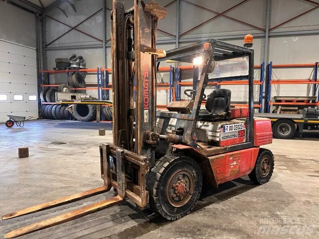 Komatsu FD 35 Dízel targoncák