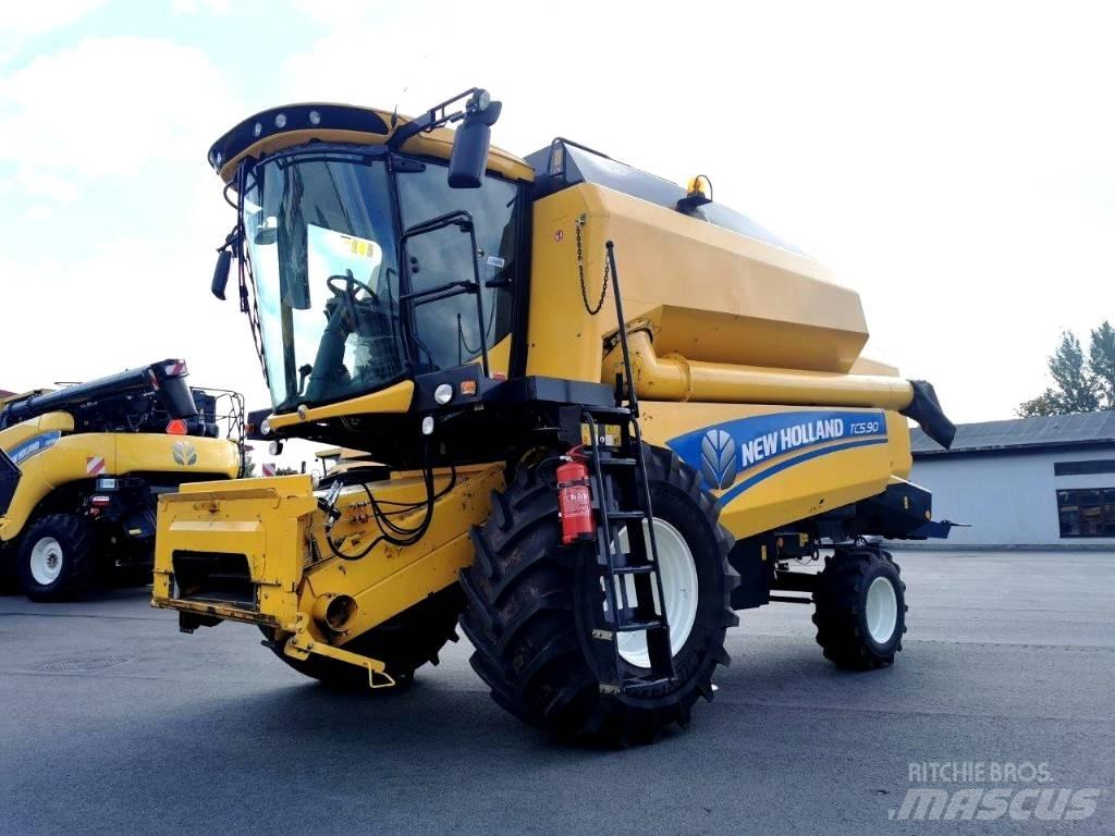 New Holland TC 5.70 Kombájnok