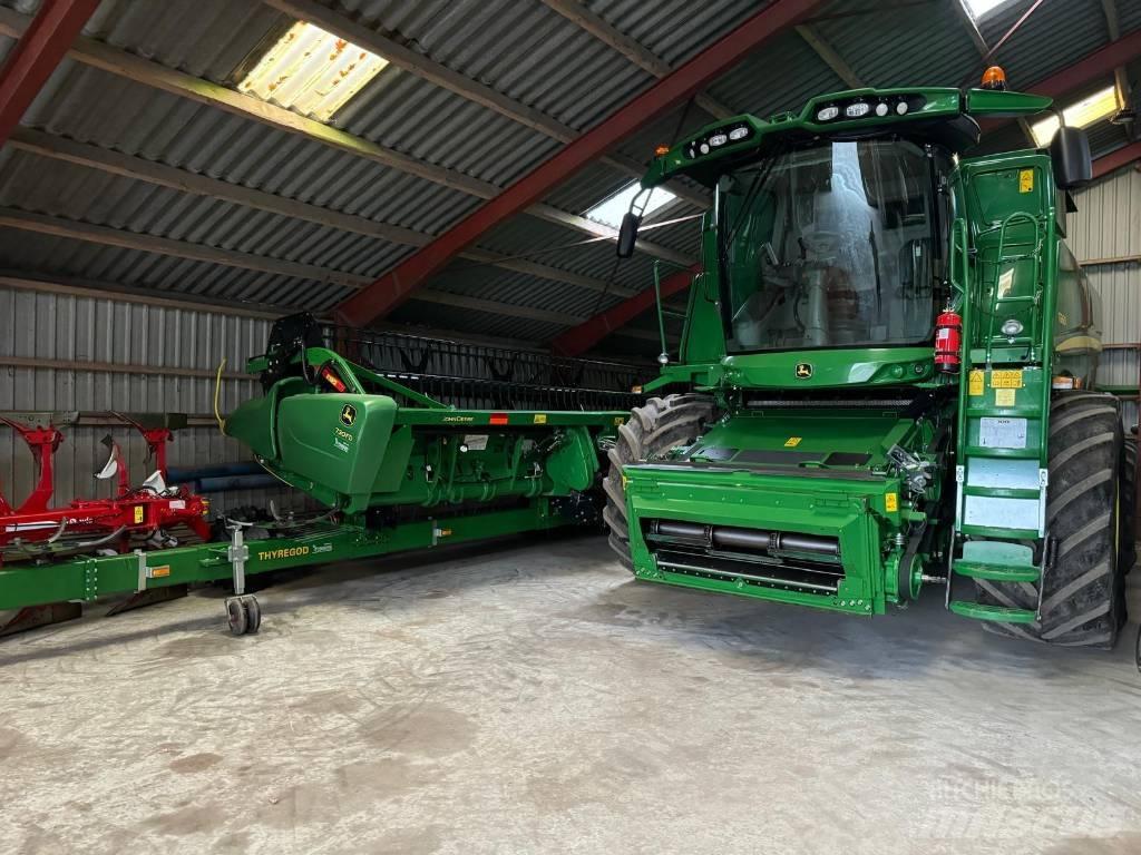 John Deere T 660i Kombájnok