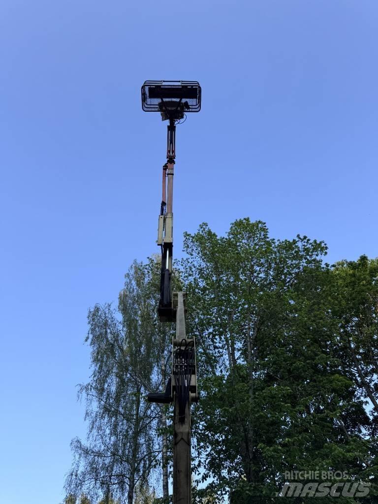 JLG 450 AJ Karos emelők