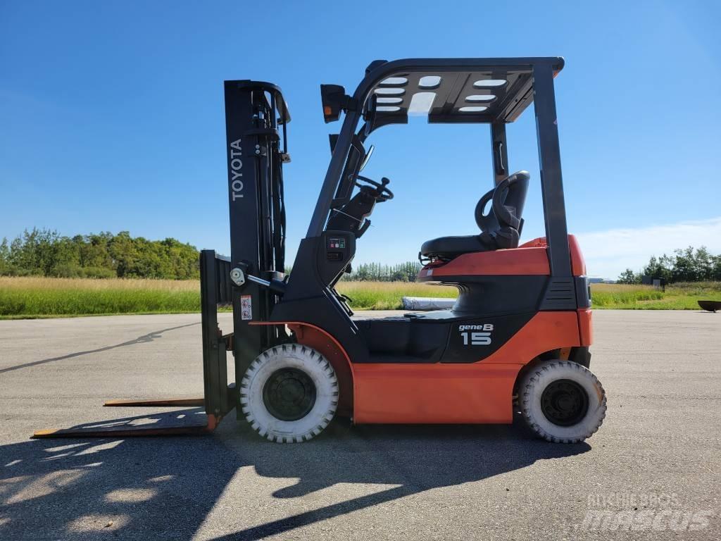 Toyota 8FB15 Elektromos targoncák