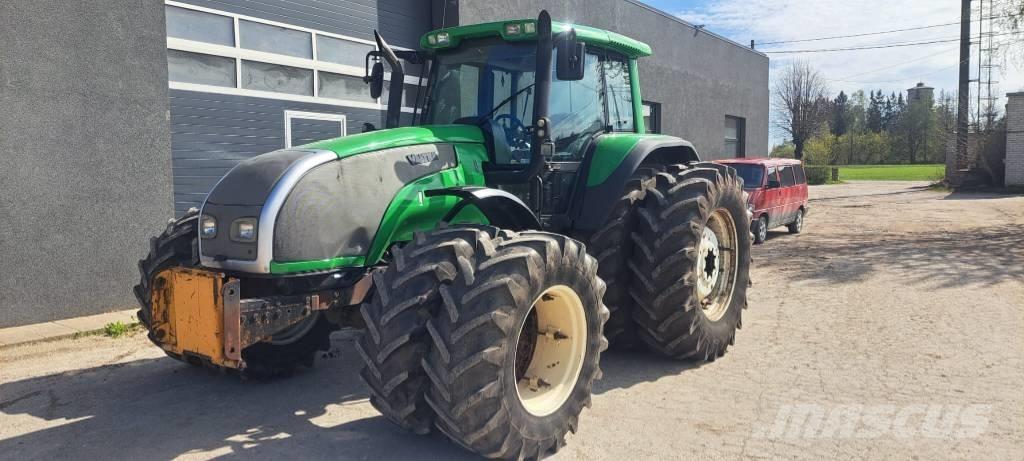 Valtra T180-4 Traktorok