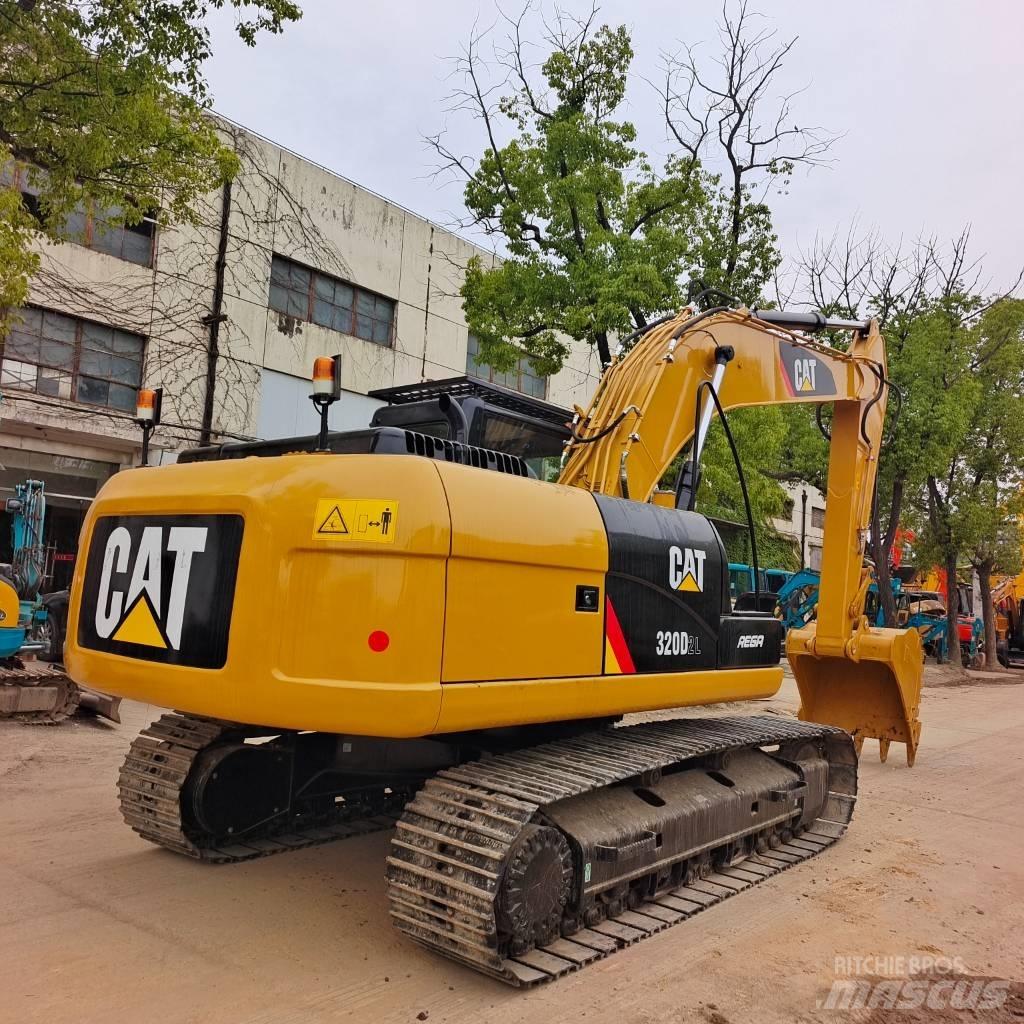 CAT 320D Lánctalpas kotrók