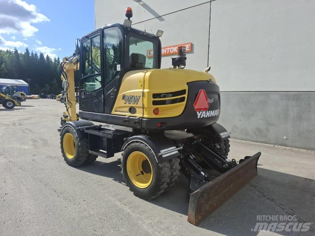 Yanmar B 95 W Gumikerekes kotrók