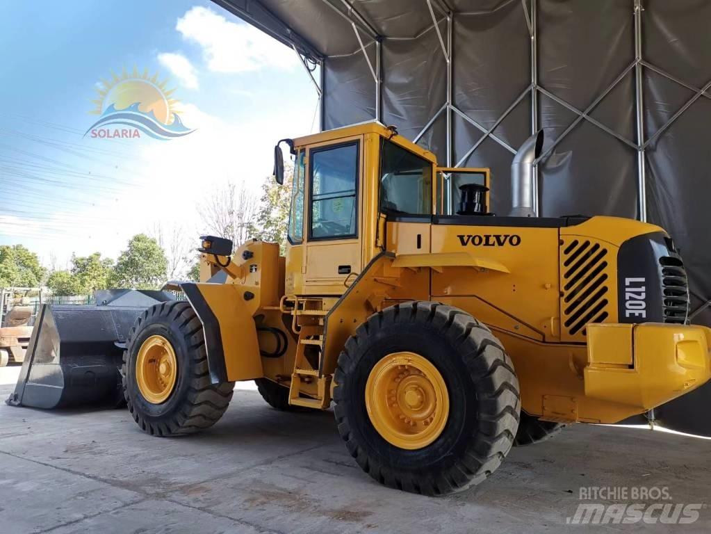 Volvo L 120 E Gumikerekes homlokrakodók