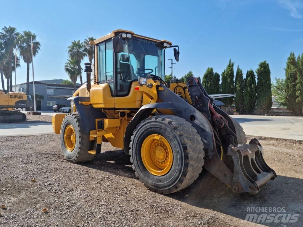 Volvo L 90 H Gumikerekes homlokrakodók