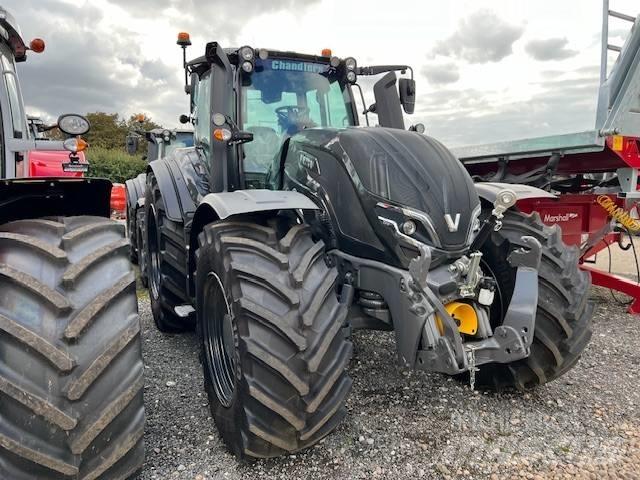 Valtra T215A Traktorok