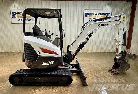 Bobcat E26 Mini kotrók < 7t