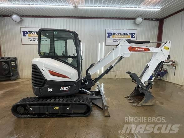 Bobcat E35R2 Mini kotrók < 7t