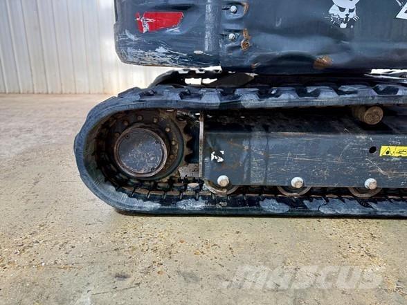 Bobcat E60 Lánctalpas kotrók