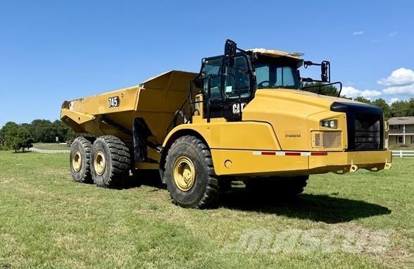 CAT 745 Csuklósdömperek