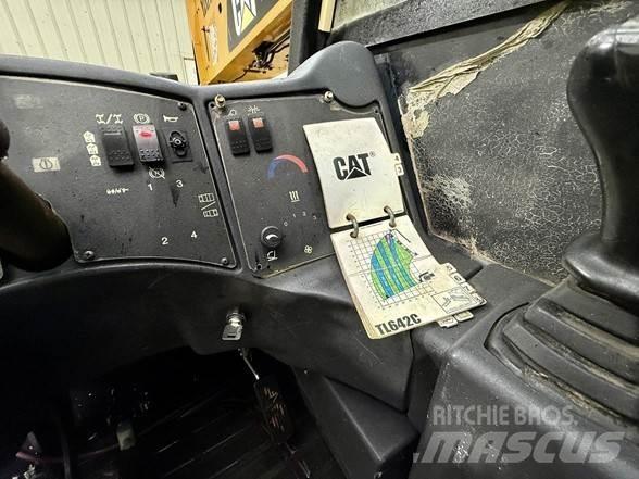 CAT TL642C Teleszkópos rakodók
