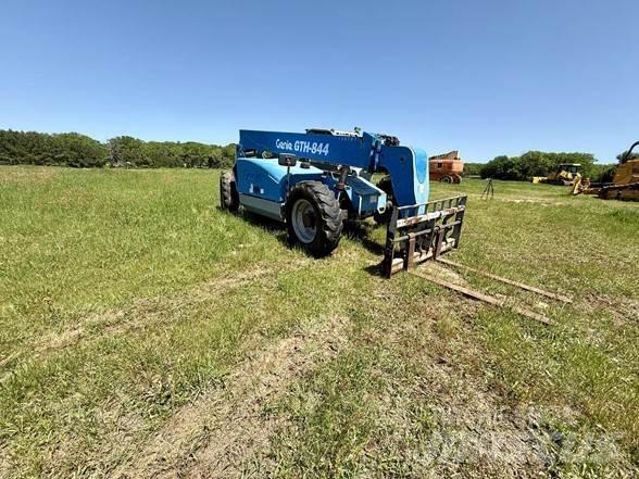 Genie GTH844 Teleszkópos rakodók