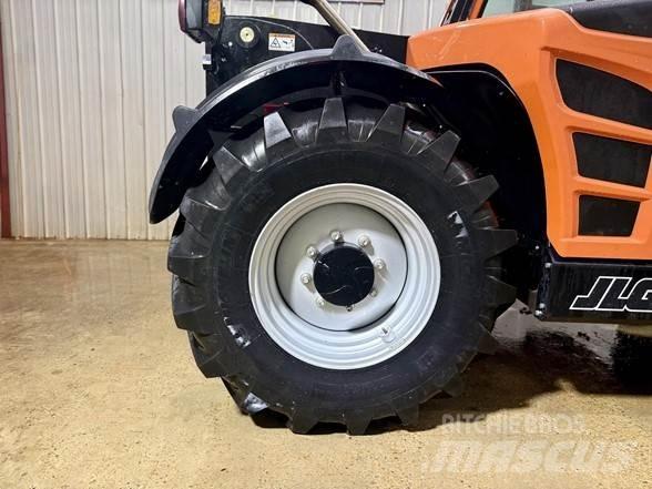 JLG 823 Teleszkópos rakodók