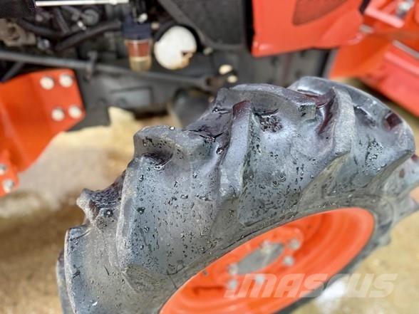 Kubota L2501 Traktorok