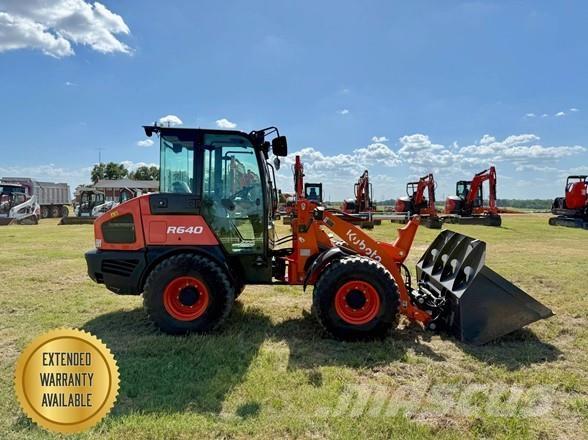 Kubota R640 Gumikerekes homlokrakodók