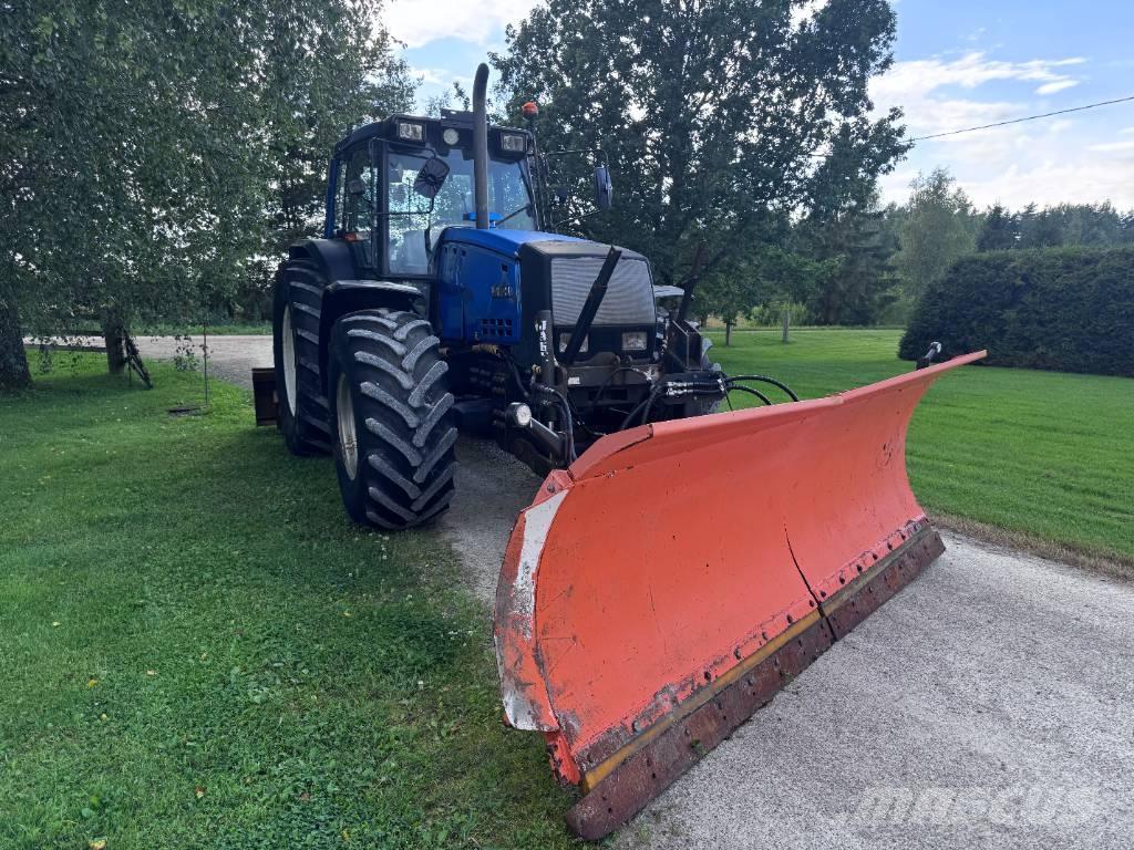 Valtra 8400-4 Traktorok