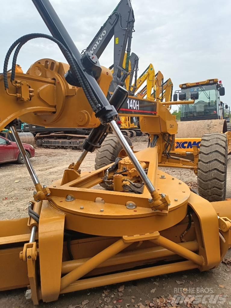 CAT 140 H Gréderek