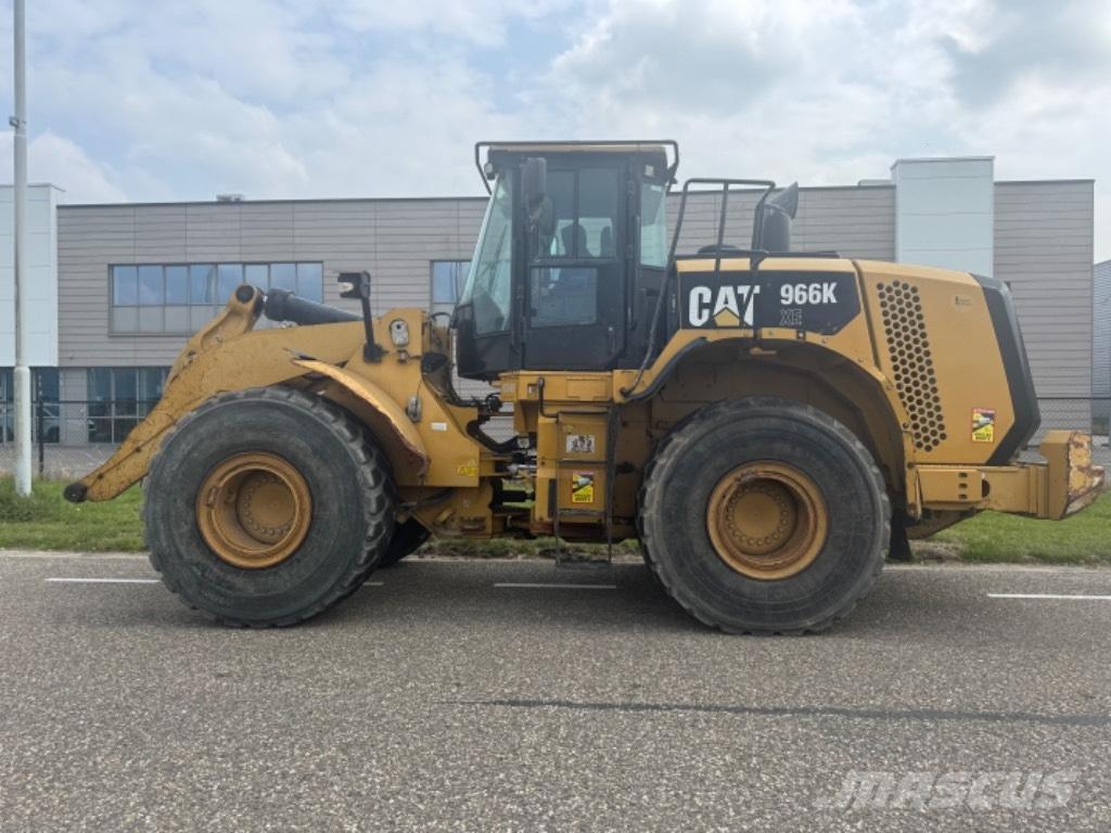 CAT 966 K Gumikerekes homlokrakodók