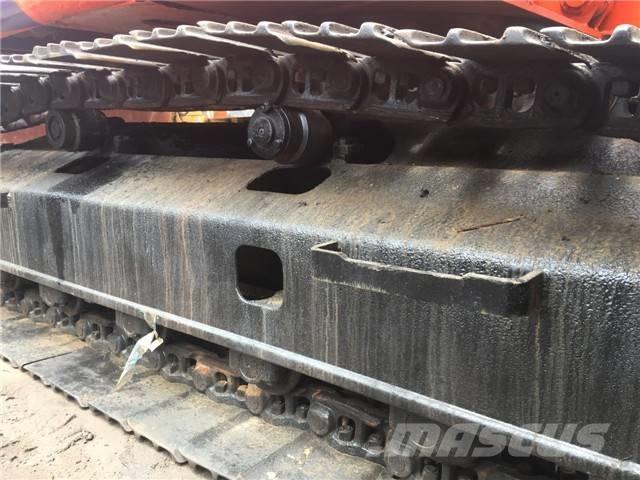 Hitachi EX 200 Lánctalpas kotrók
