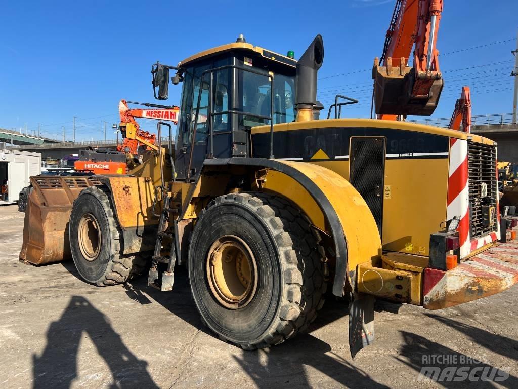 CAT 966 G II Gumikerekes homlokrakodók