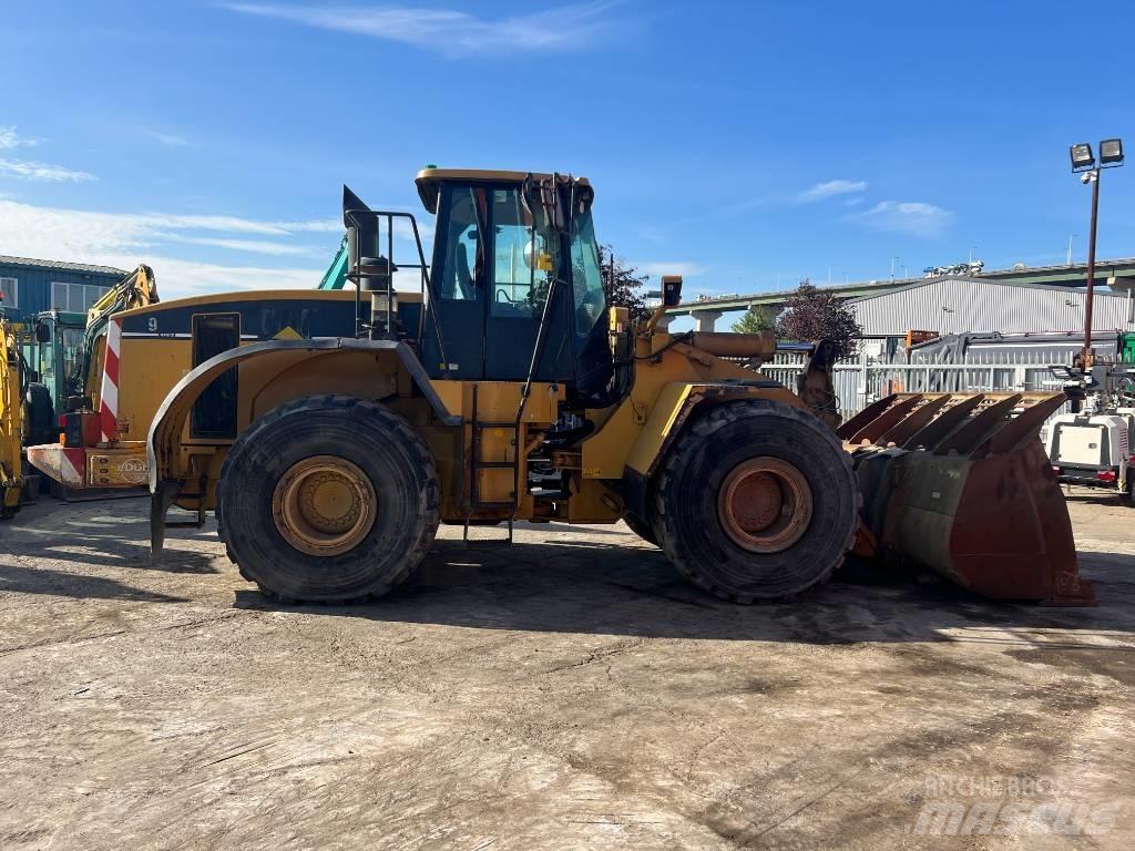 CAT 966 G II Gumikerekes homlokrakodók